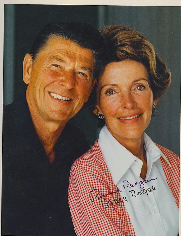 *SOLD* Ronald and Nancy Reagan Photo *SOLD* Ronald and Nancy Reagan Photo